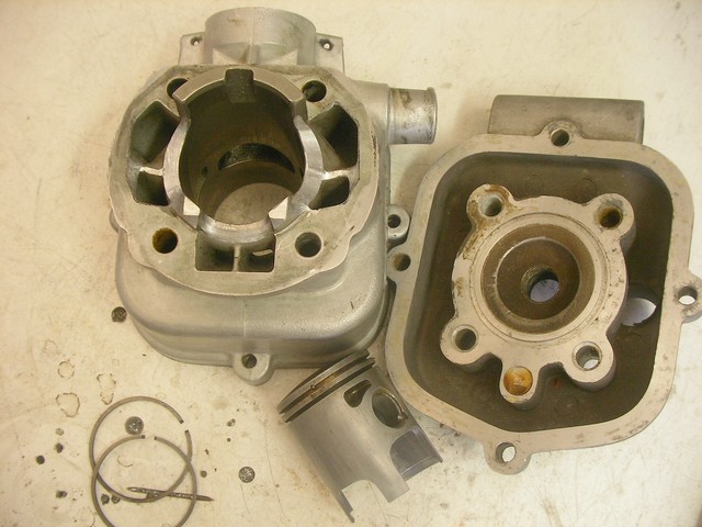 Haut moteur Malossi G2 Replica
